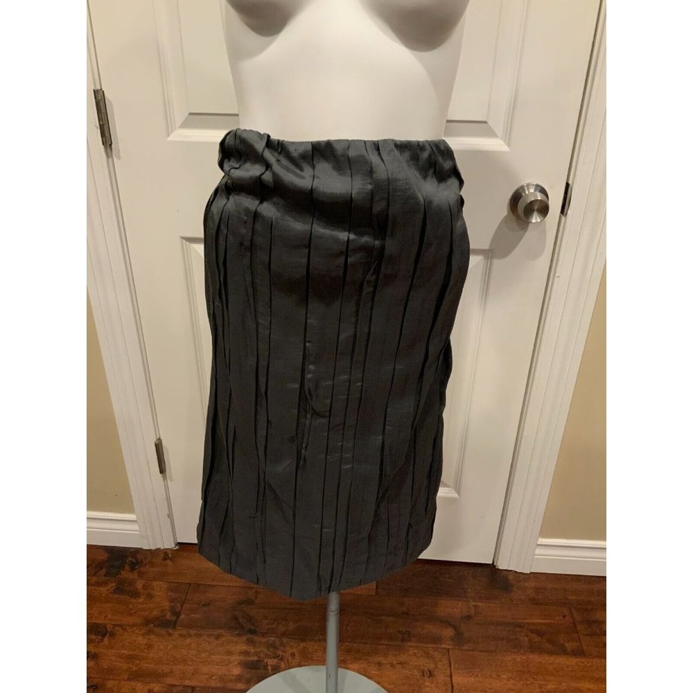 Brunello Cucinelli Gray Pleated Pencil Skirt, Size 8 (US), 42 (IT)